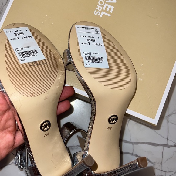 michael kors giselle sandals - Picture 6 of 6